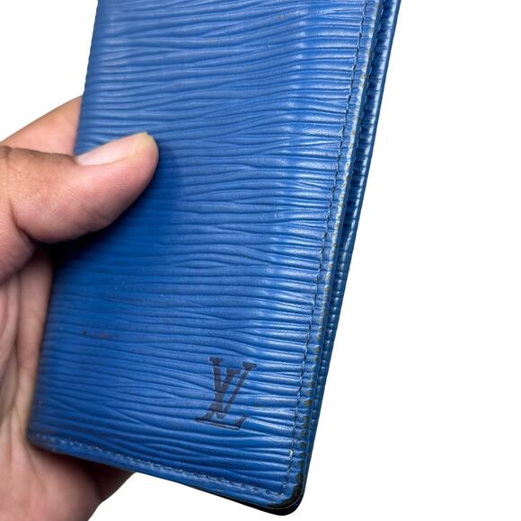 Louis Vuitton Yellow Wallet - Picture 9 of 16